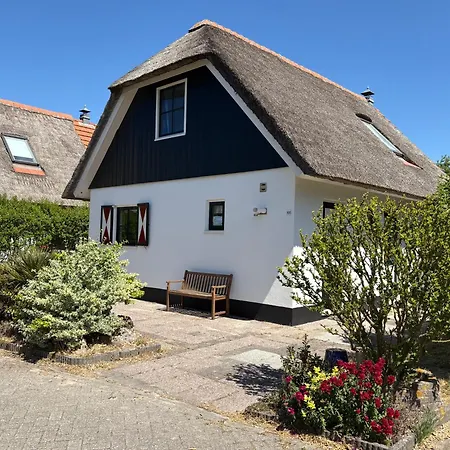 Holiday home Buitenplaats 105