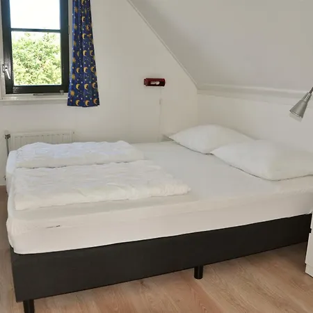 Buitenplaats 105 度假居 *